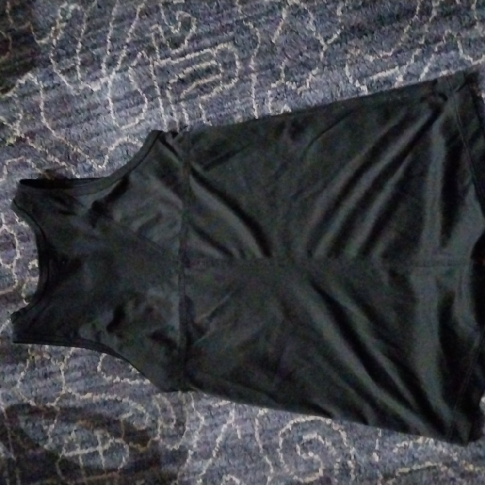 T shirt - Picture 2 of 2